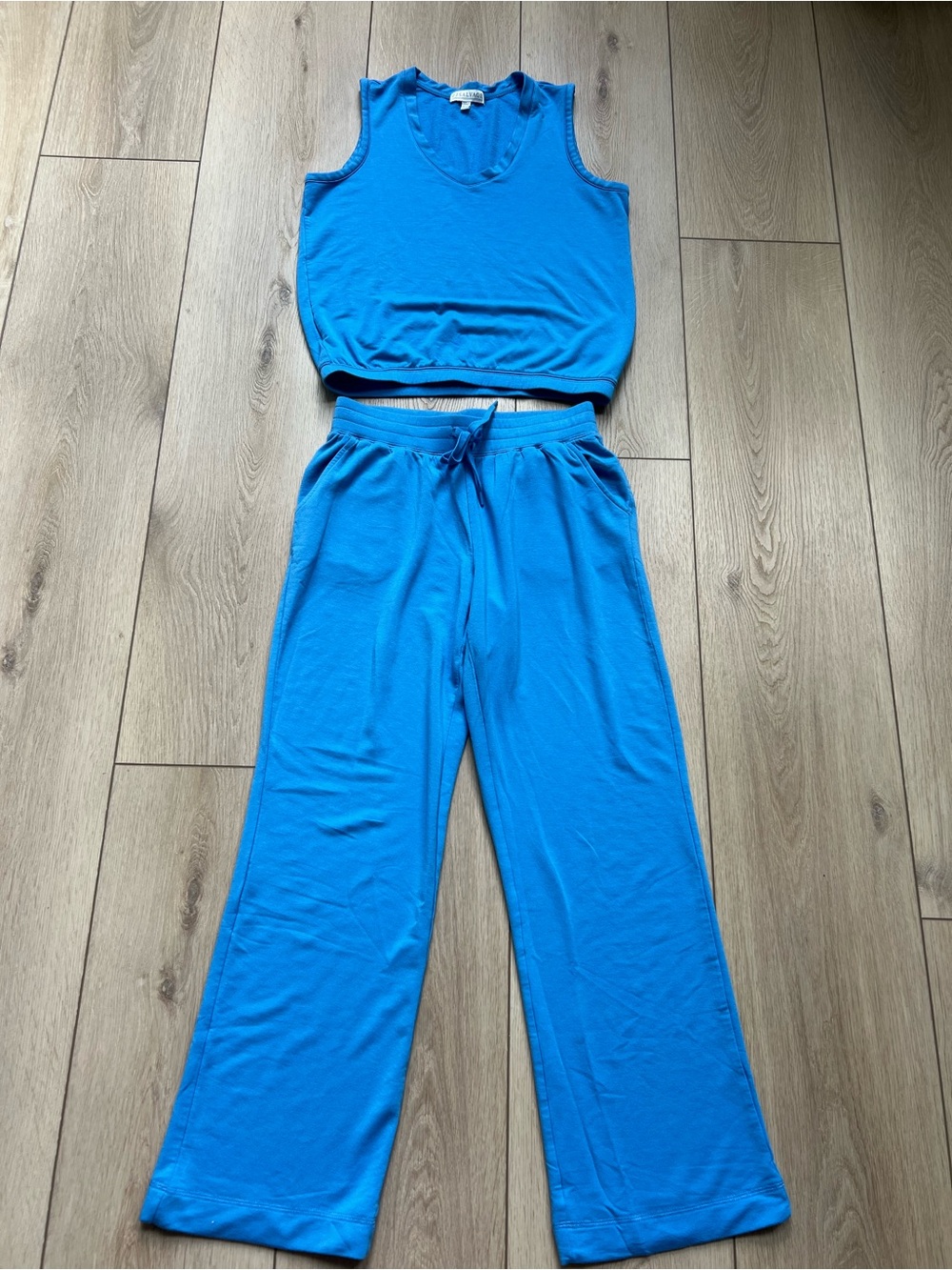 PJ Salvage Women's Cozy V-Neck Tank and Lounge Pants Set Electric Blue XS - Picture 6 of 11